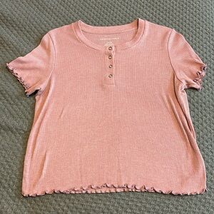 American Eagle Pink T-Shirt with ruffles